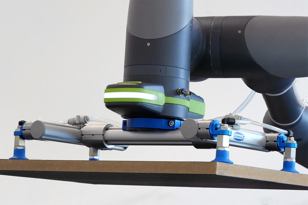 From a well thought-out selection of high-quality standard components, the user can assemble grippers for many applications with the PXT modular system.