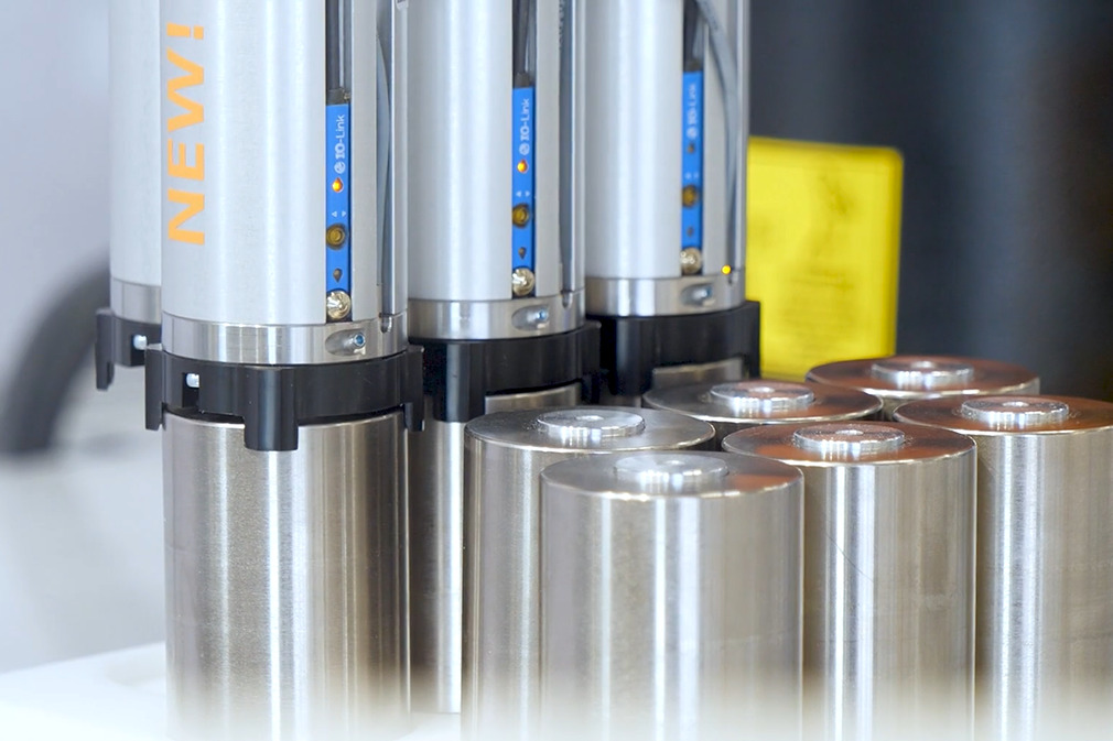 Magnetic Grippers SGM-SV-BY for Battery Round Cells