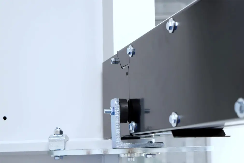 How To...? Montage und Einstellung der Schwenkwinkelbegrenzung eines Schwenkkrans