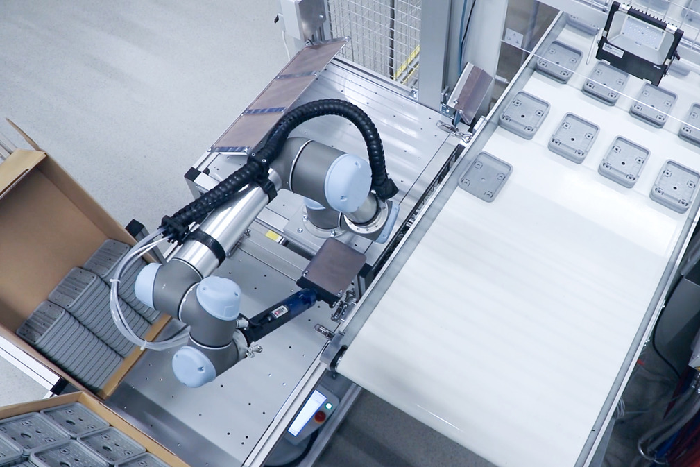 Schmalz Bin-Picker SBPG - Ready-to-connect vacuum gripper for robotic solutions