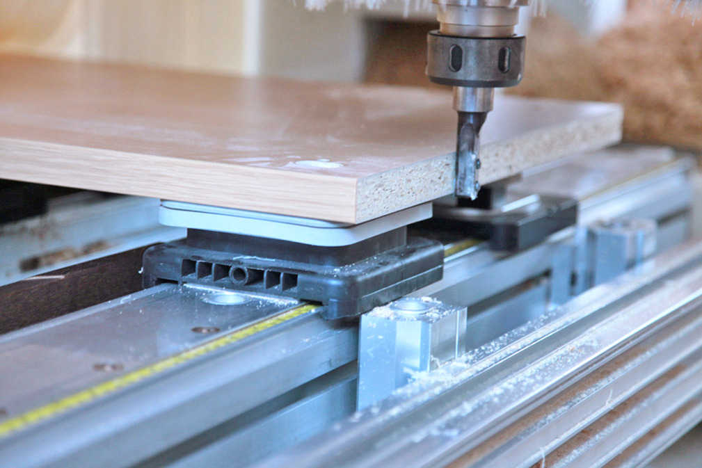Blocs pour fabricants italiens pour le bridage et l'usinage de différentes pièces en bois