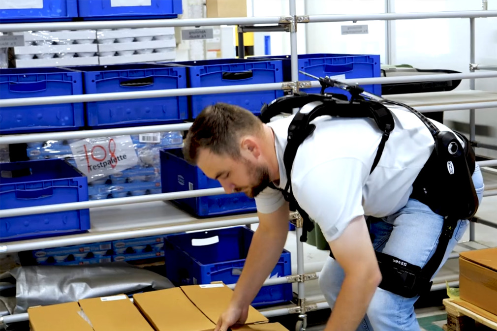 Forward Bend Exoskeletons MATE UBA