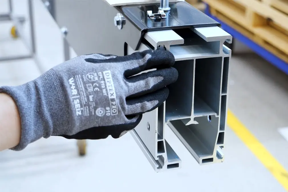 How To...? Assembling the jib of the column-mounted jib crane